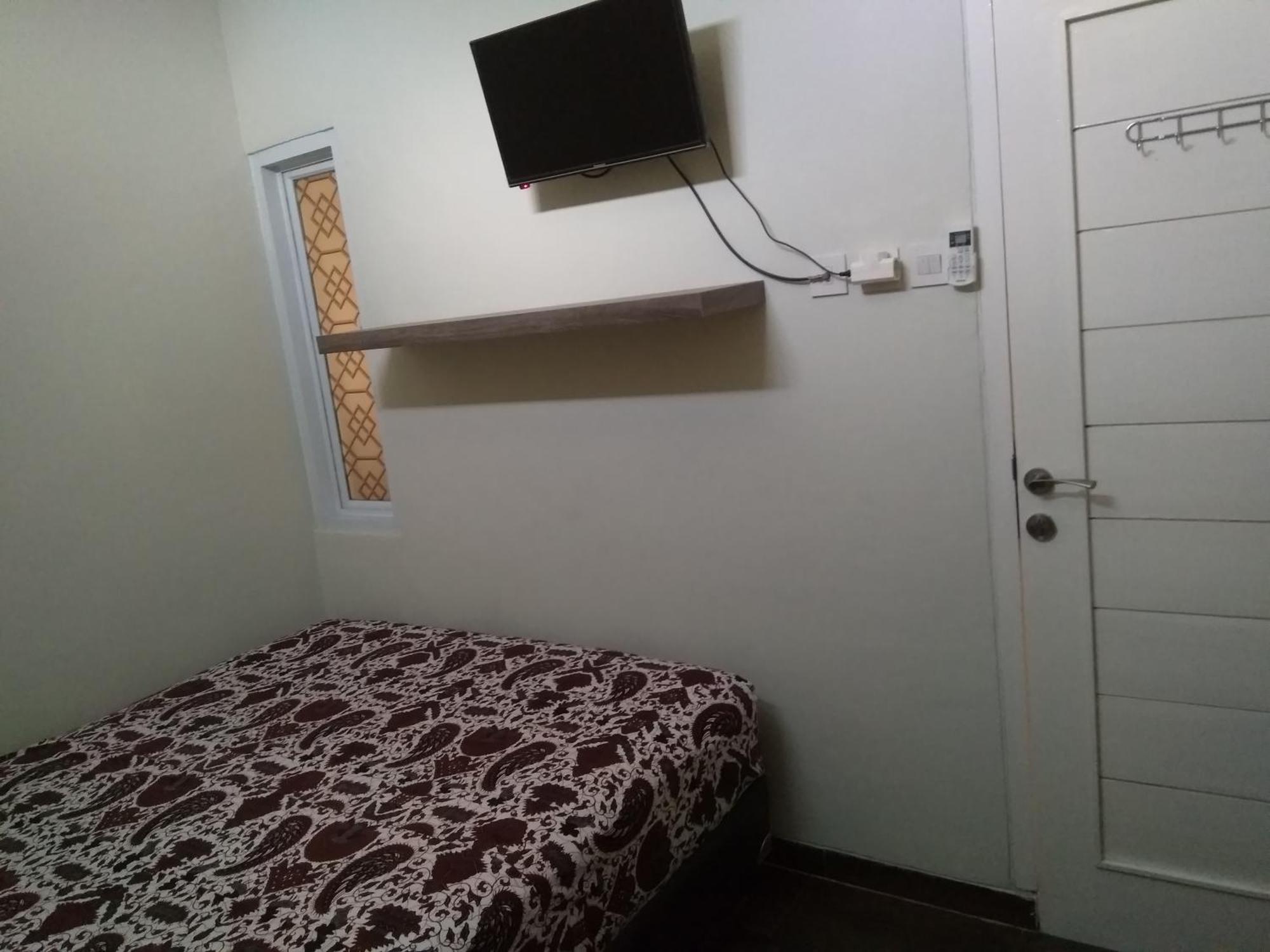 Omah Ngadiwinatan Syariah Apartment Yogyakarta Room photo